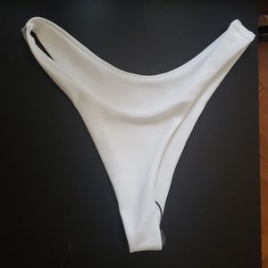 V shape cheeky bikini bottom NWT